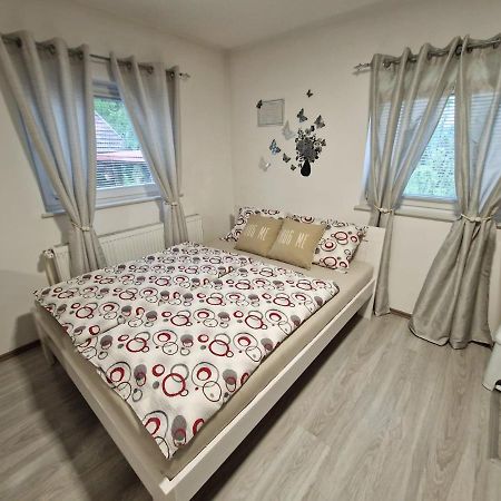 Guesthouse Ella Slunj Bagian luar foto