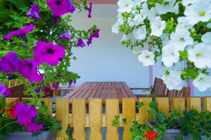 Guesthouse Ella Slunj Bagian luar foto